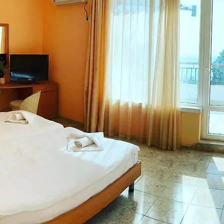 Hotel Хотел Централ Kiten (Burgas)
